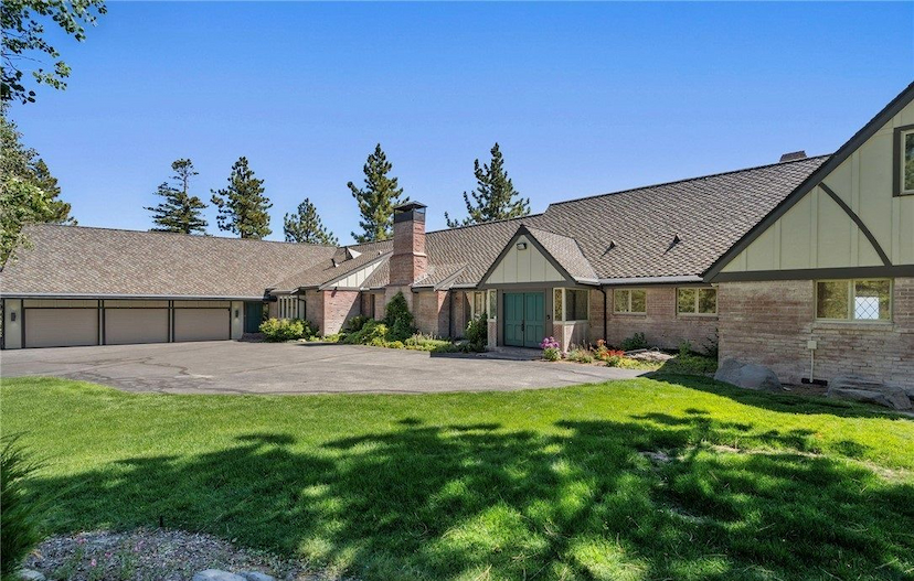 LUXURIOUS LAKE TAHOE ESTATE