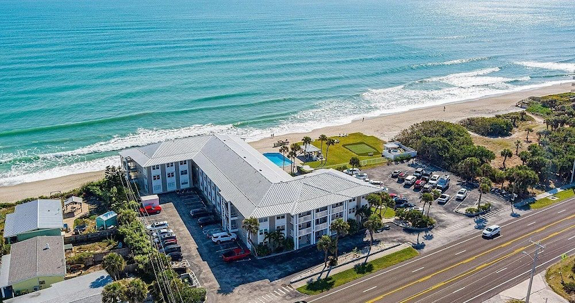 YOUR PERFECT BEACH RETREAT AWAITS!