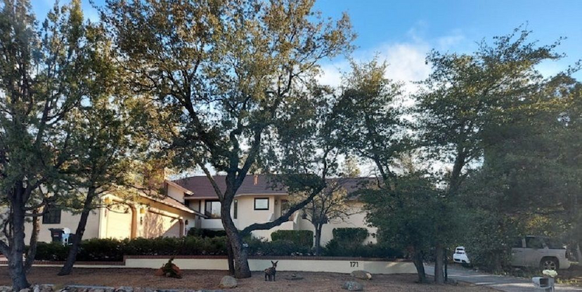STUNNING 3-BEDROOM + OFFICE HOME IN WILDWOOD ESTATES
