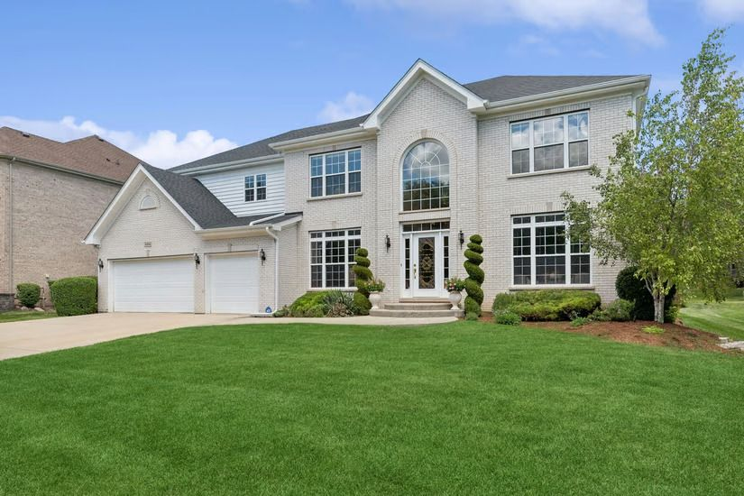 484 W HALEYS HILL CT