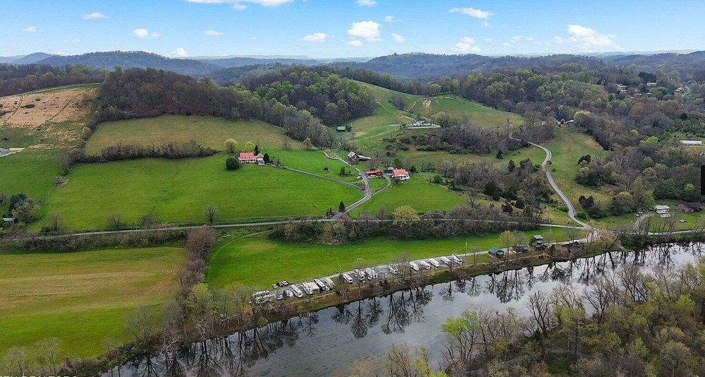 MEREDITH VALLEY FARM