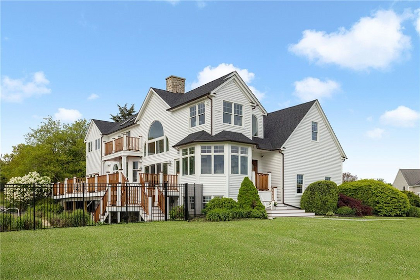 97 KING CHARLES DRIVE
