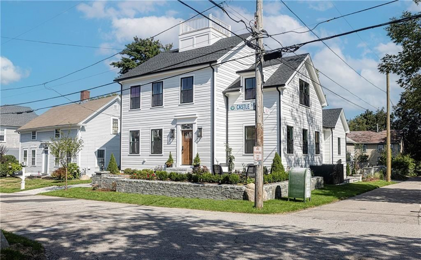 28 CASTLE ST