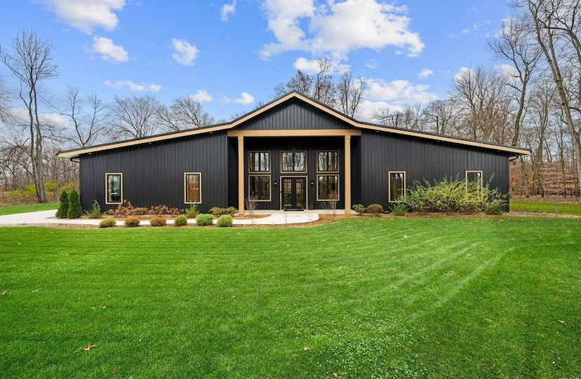 ELEGANT RUSTIC RETREAT