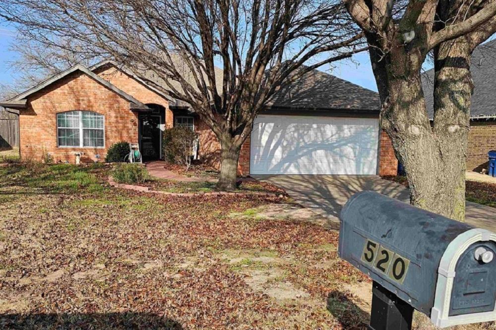 Spacious & Versatile Home In Bailey