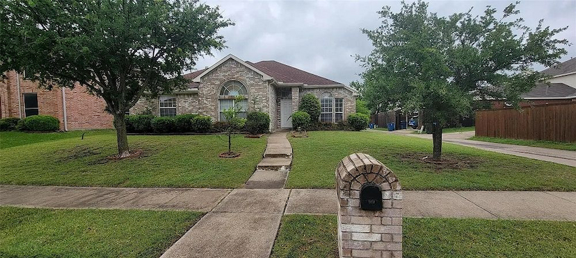 301 RAIN TREE DR