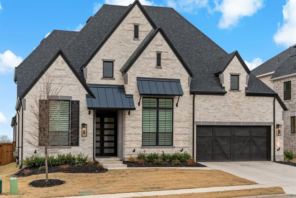 2432 ROSE RUN WAY