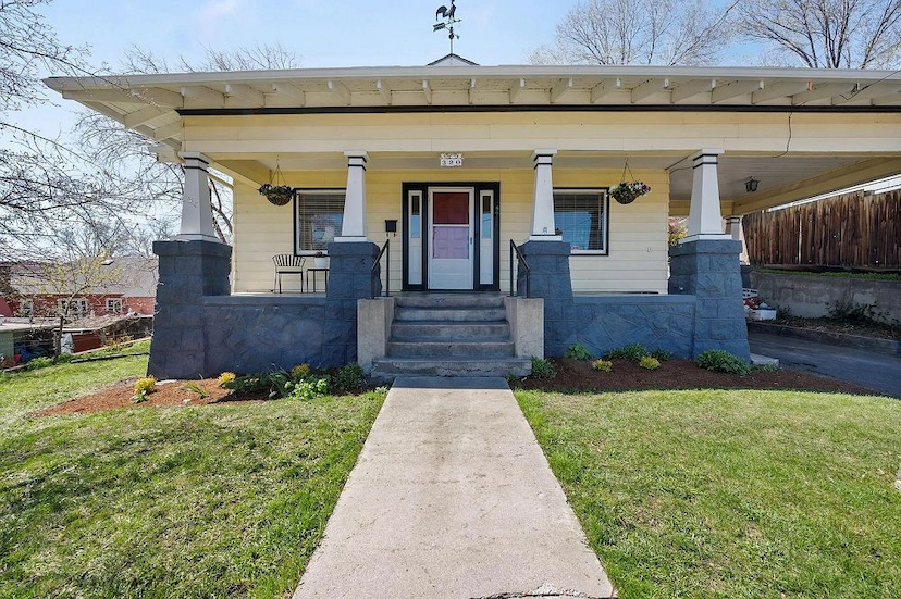 320 N 7TH ST