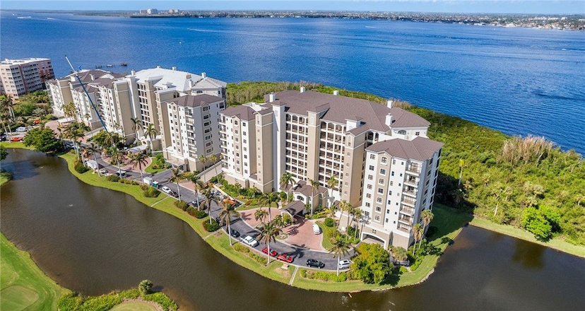 11600 COURT OF PALMS 201