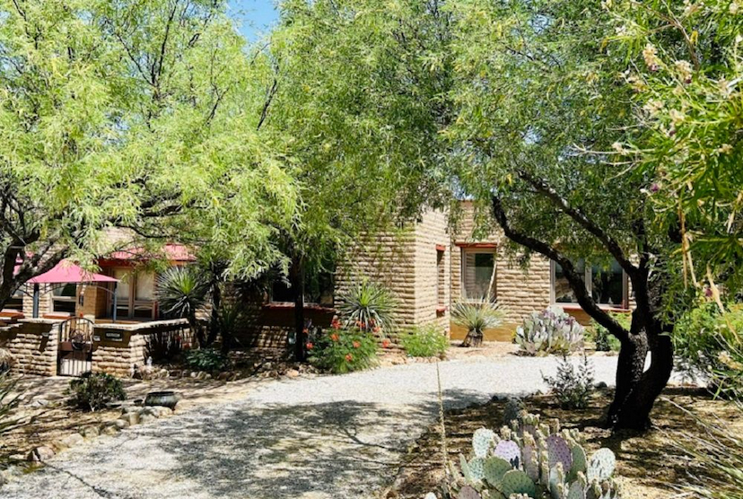 CHARMING DREAM HOME