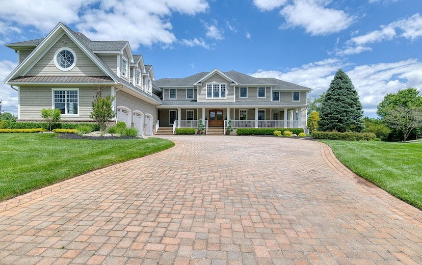17 N BRETWOOD DRIVE