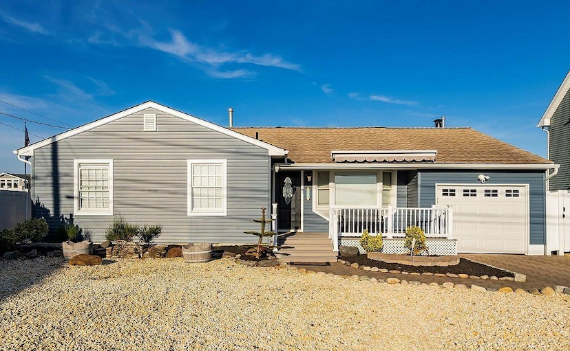 1870 Compass Court