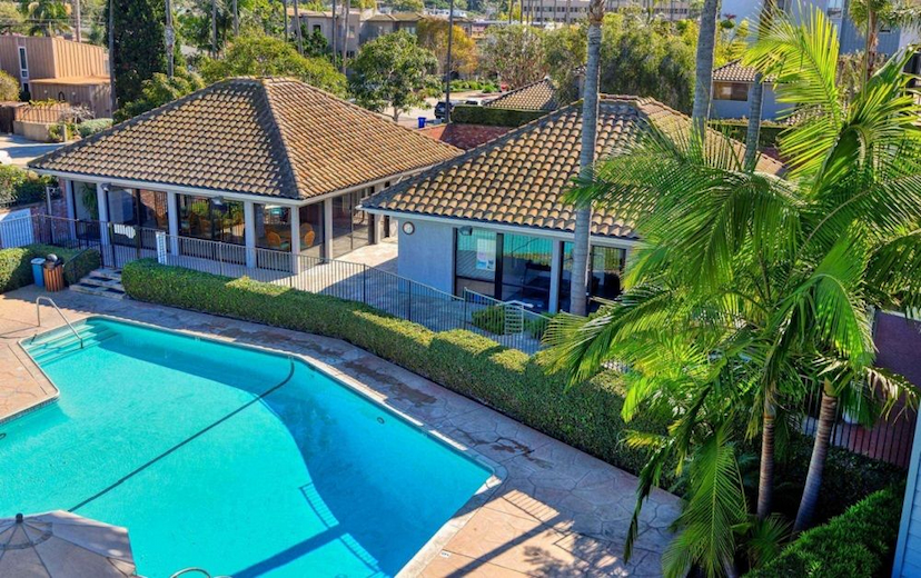 8263 CAMINO DEL ORO #381