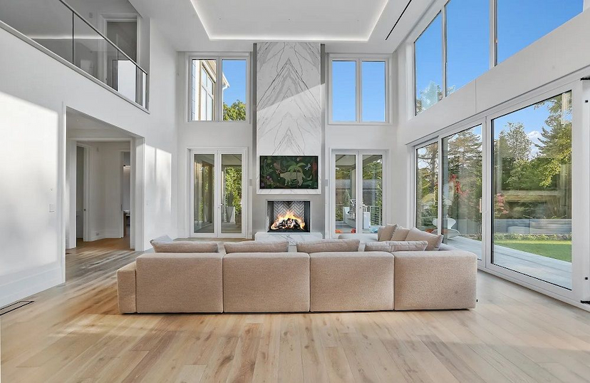 83 RED COAT ROAD