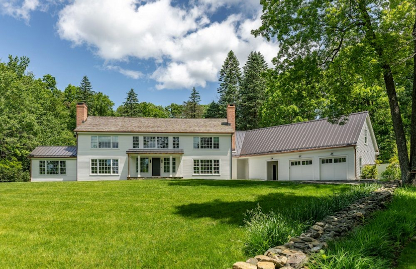UBER LUXE COUNTY HOUSE