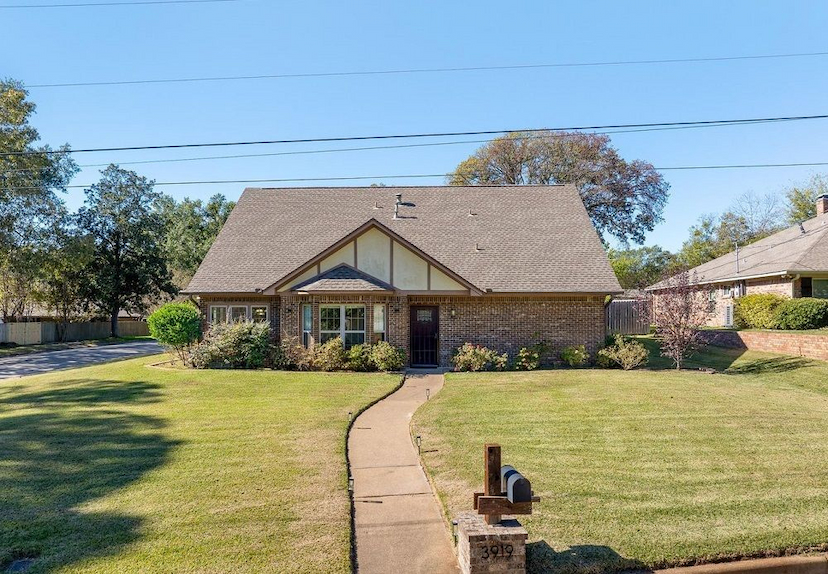 3919 POST OAK RD