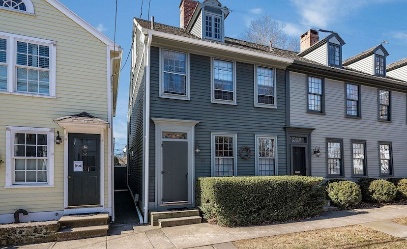 STONINGTON CHARM