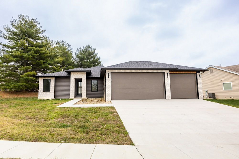 9301 CAMFIELD DR