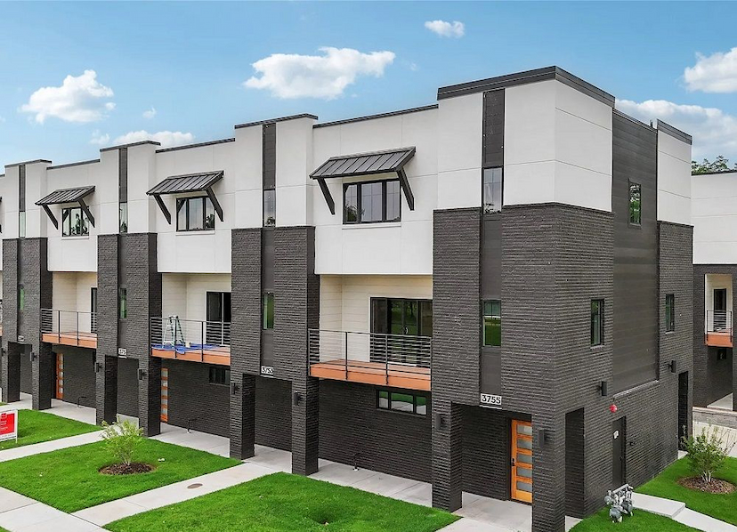 FABULOUS CONDO