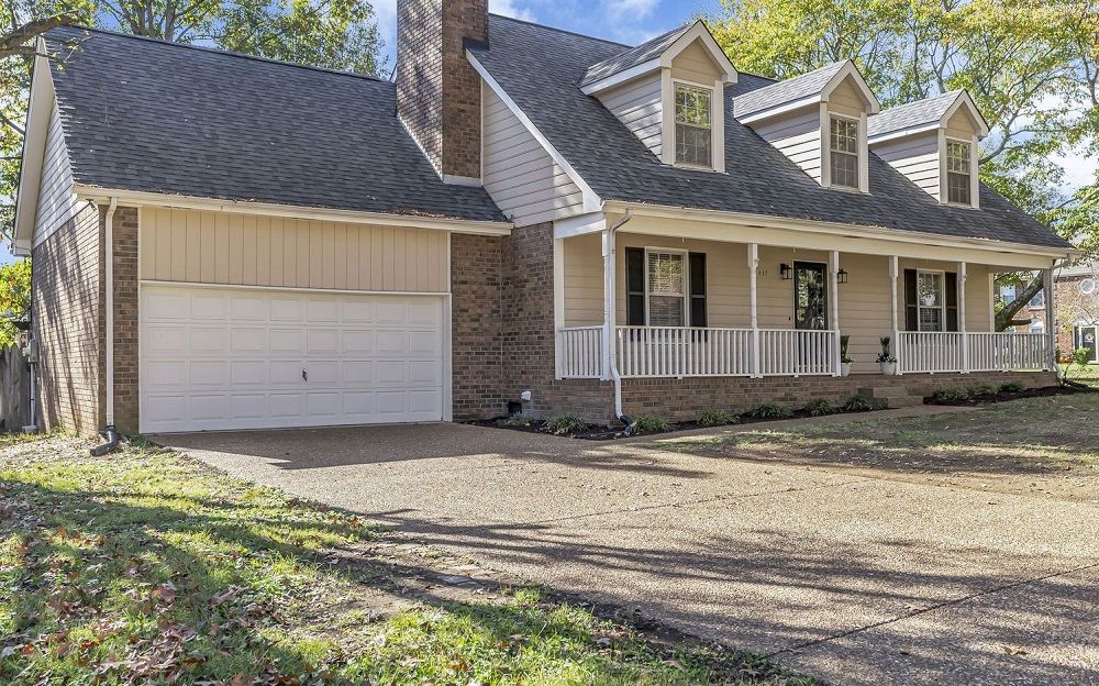 437 MAPLEGROVE DRIVE