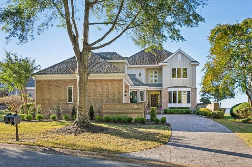 303 RIVERS EDGE