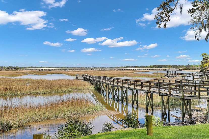 Coastal Charm With Deep Water Access On A Tidal Creek