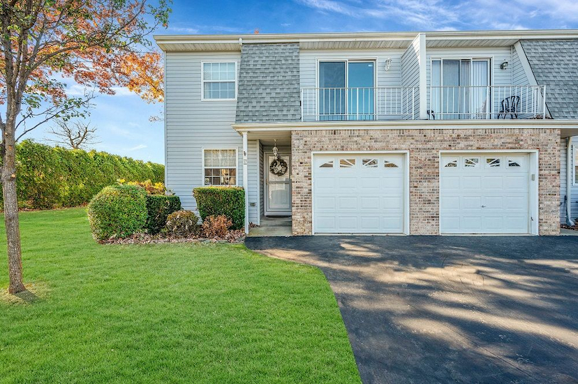 336 COMMACK ROAD #17