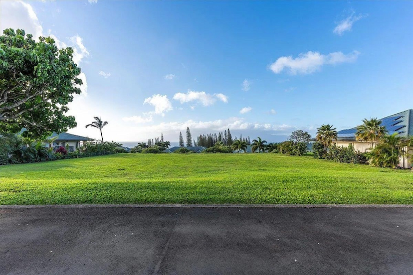 PINEAPPLE HILL ESTATES