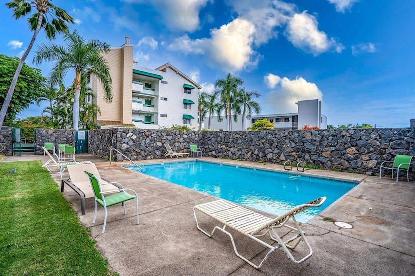 IN THE HEART OF WAILUKU TOWN