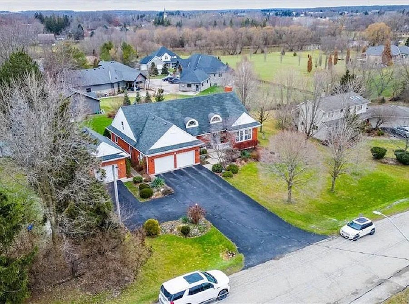 592 FAIRVIEW STREET