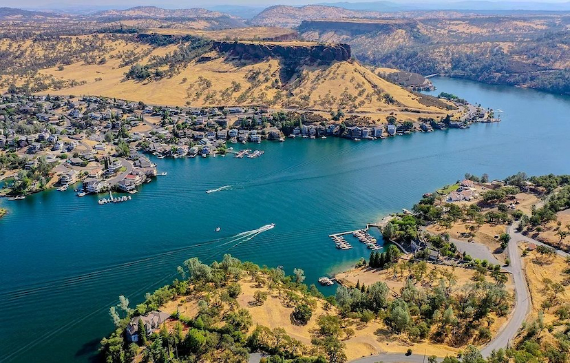 LOT 4 LAKEFRONT DR