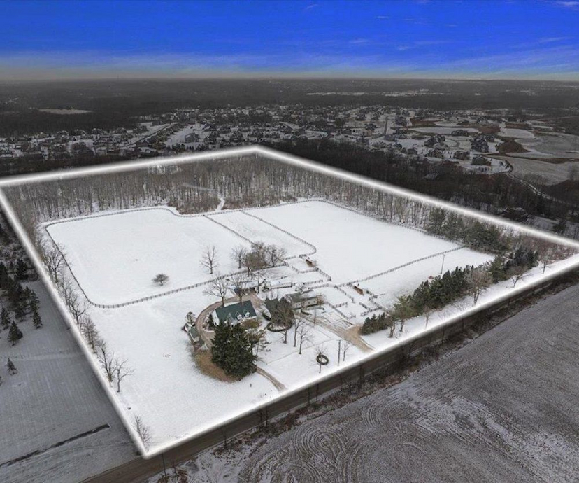 30 ACRE EQUESTRIAN ESTATE