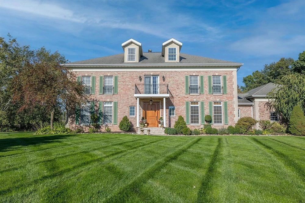 Golf Enthusiasts Dream Home