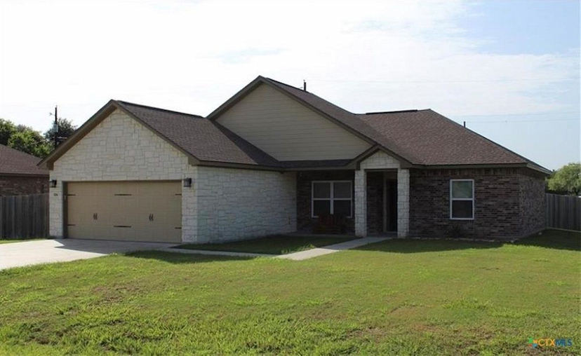 124 SANDPIPER DRIVE