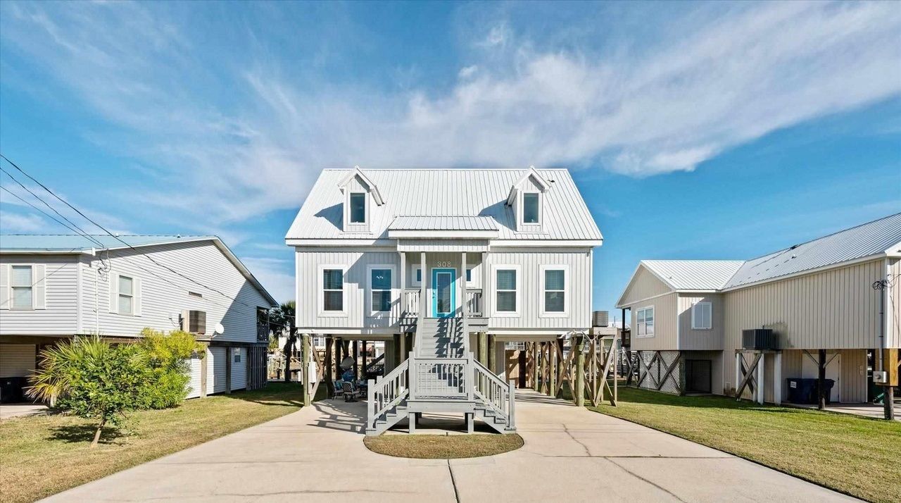 BEACH COTTAGE DREAM HOME