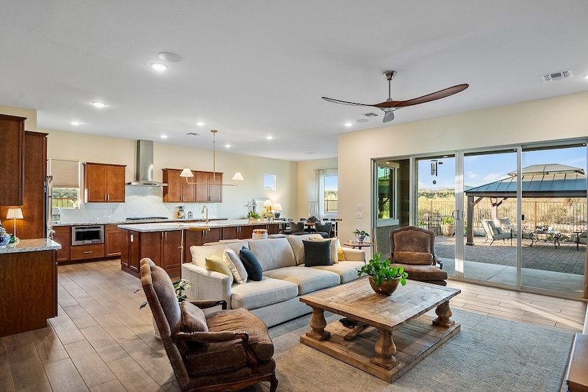 DESERT OASIS WITH LUXURY UPGRADES