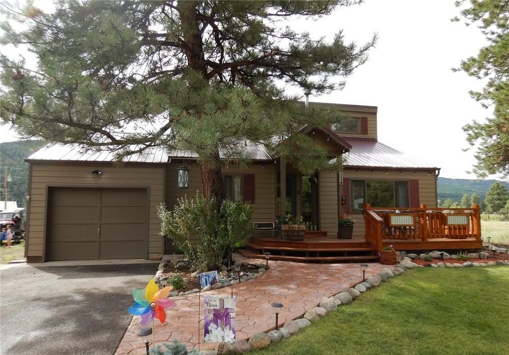 222 BRISTLE CONE DRIVE