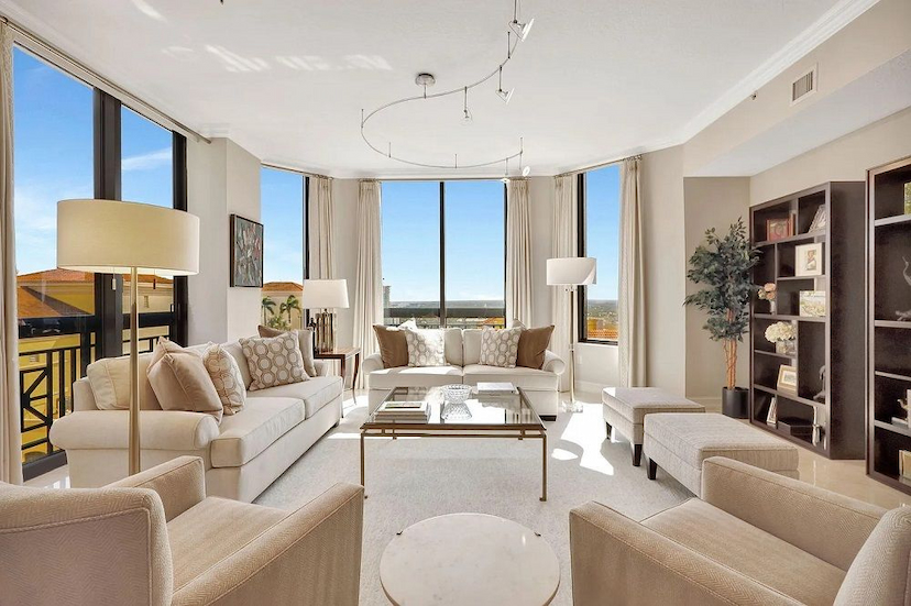 THE PERFECT PRISTINE PENTHOUSE LEVEL CORNER RESIDENCE