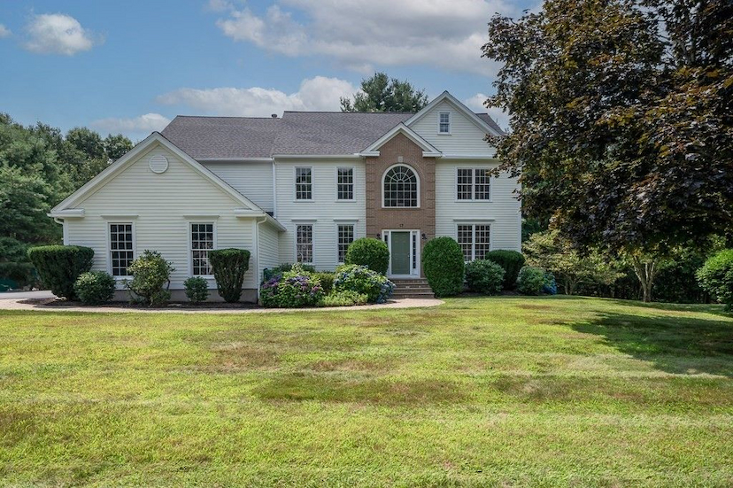 17 BUTTERFIELD DR
