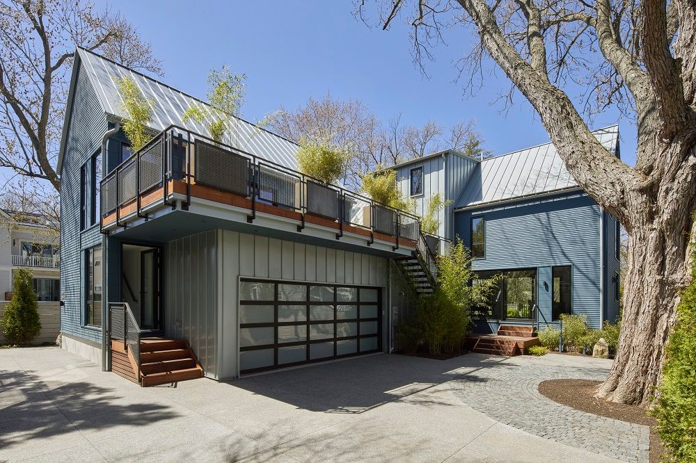 201.5 LAKEVIEW AVE