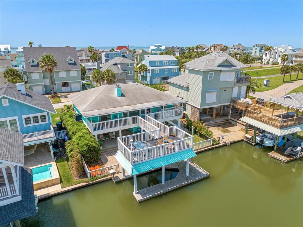 3404 JOLLY ROGER CIR