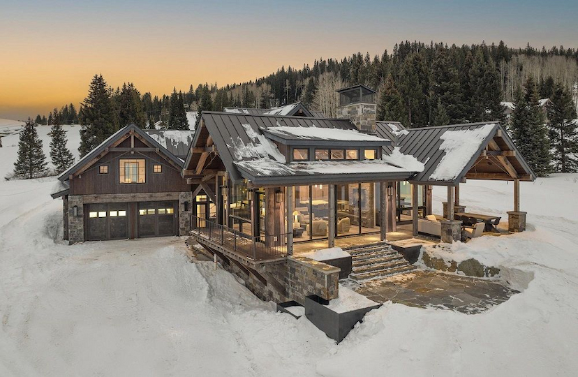Epitome Of Luxury Living!