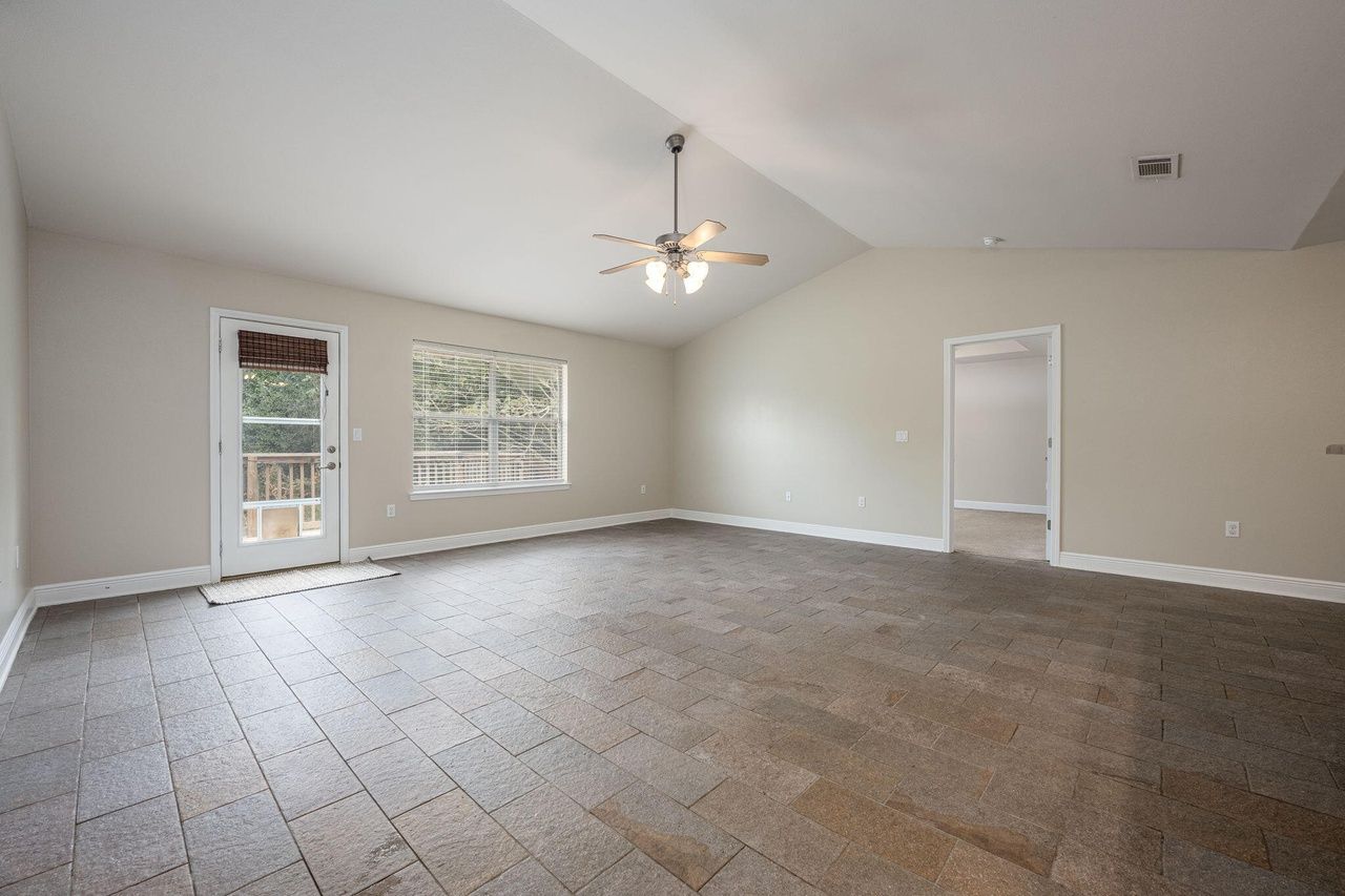 property-image-3