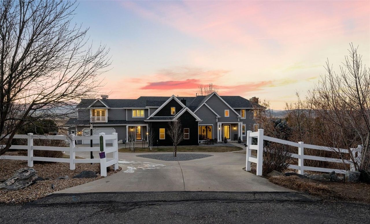 BEAUTIFUL REMODELED RESIDENCE