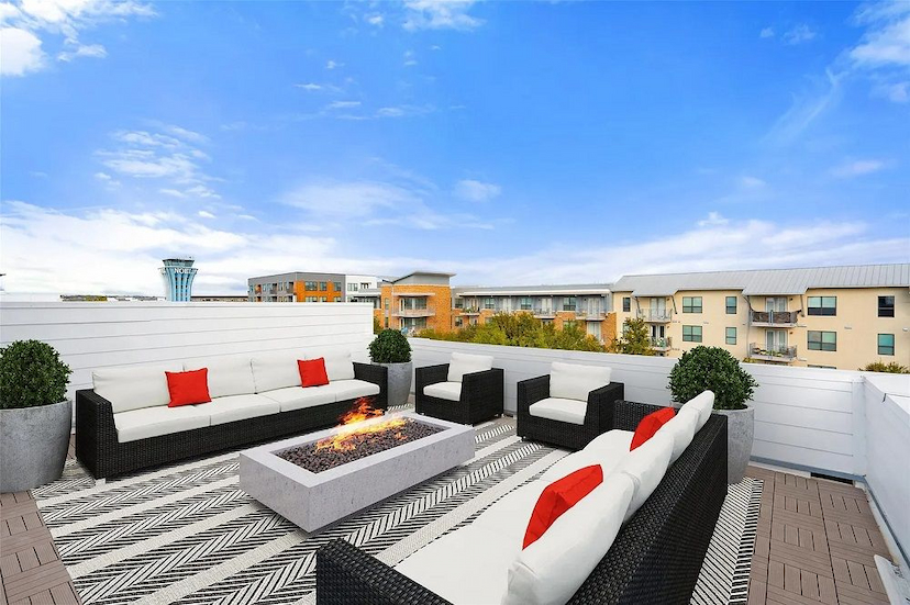 3808 BERKMAN DR