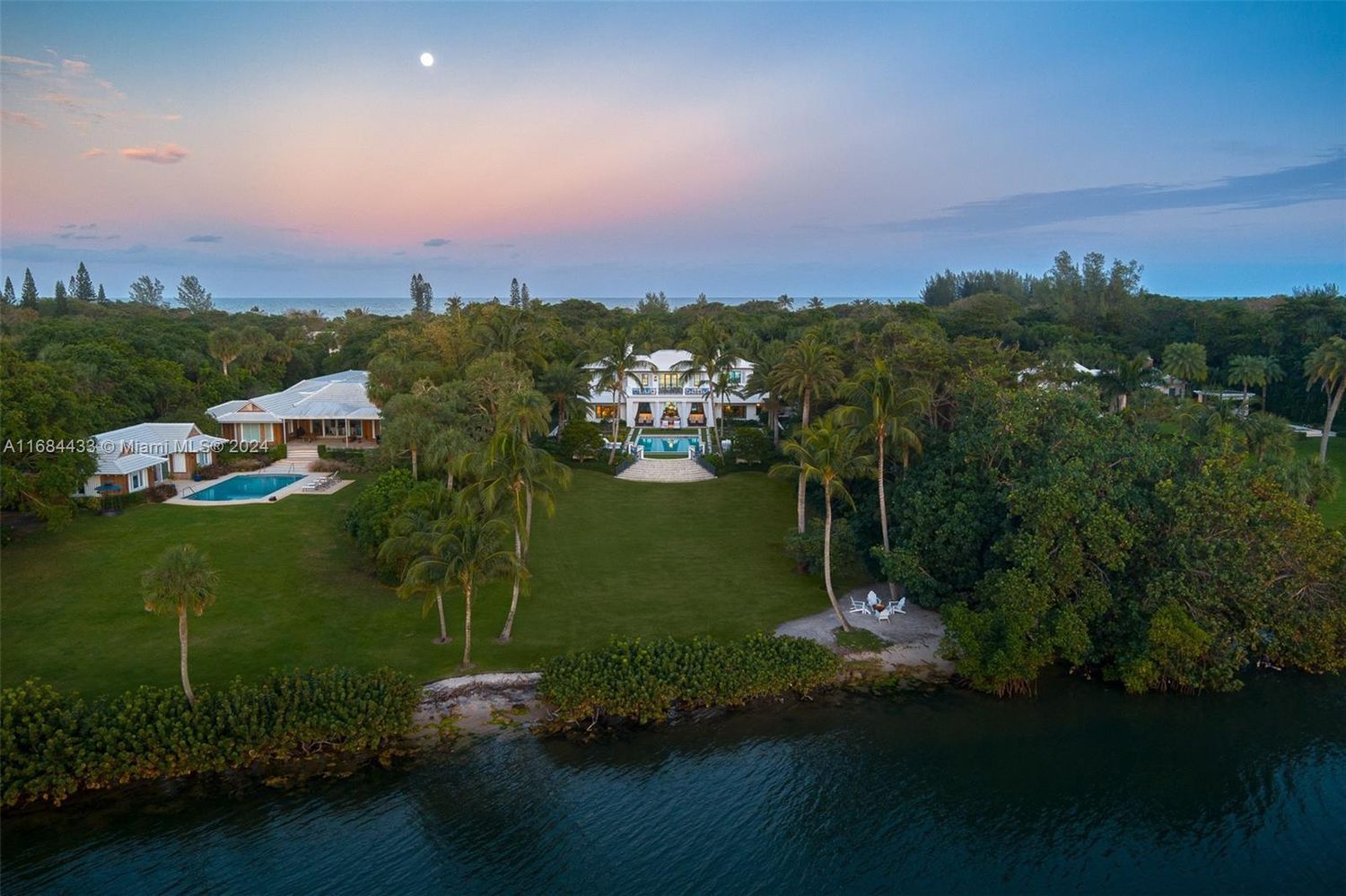 320 S BEACH RD