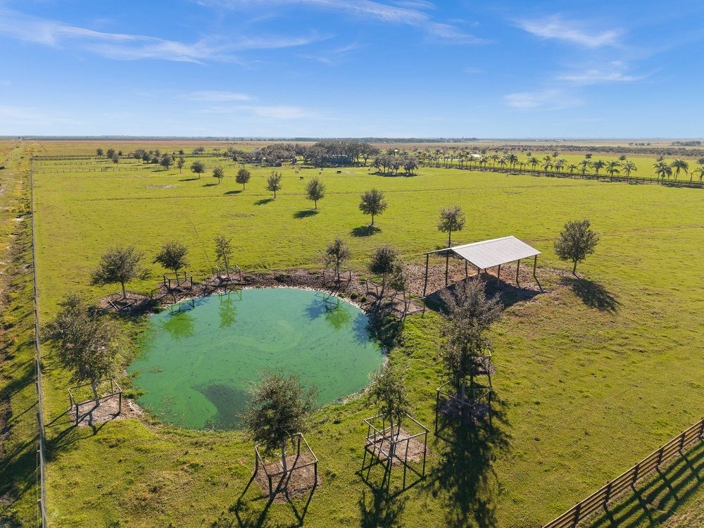 PERFECT FOR FARM AIRBNB