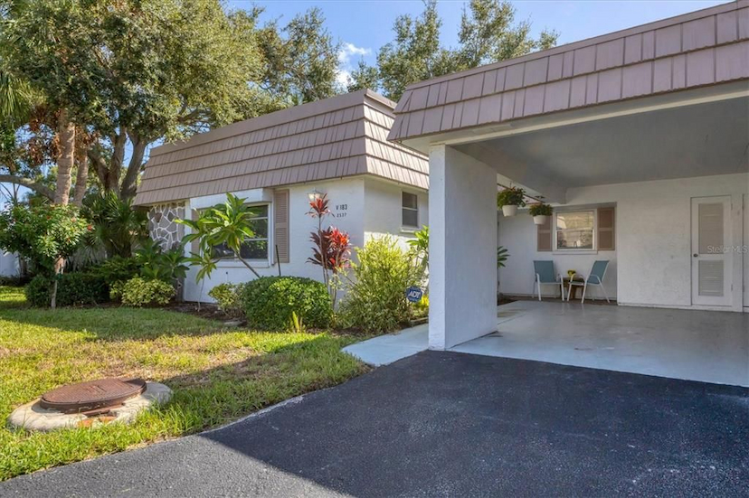 STRATHMORE RIVERSIDE VILLA