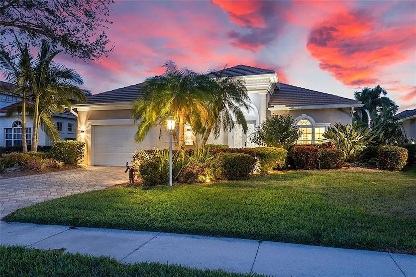 ELEGANT SARASOTA LIFESTYLE