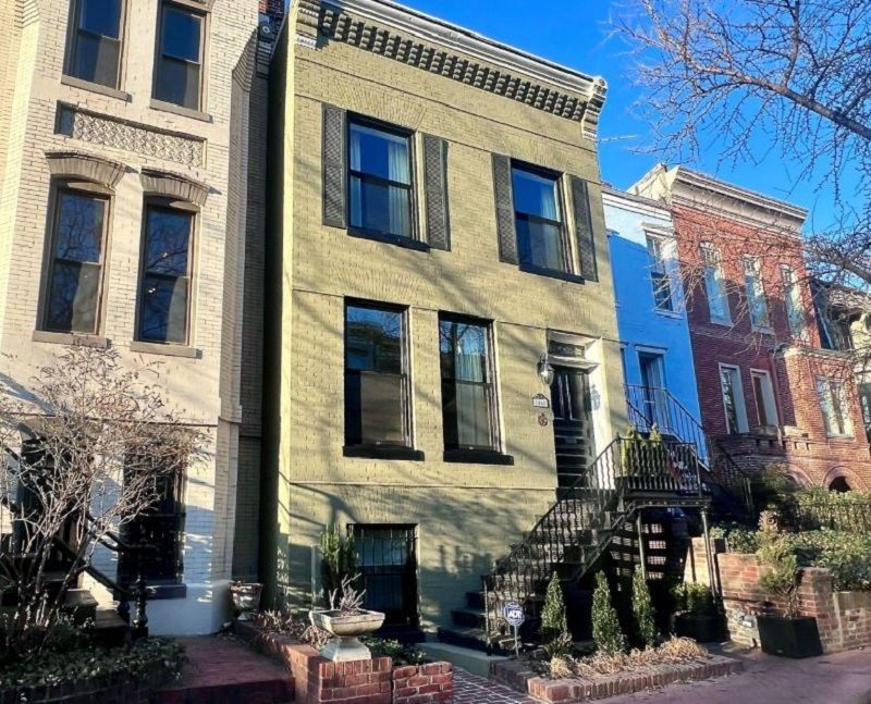 WHERE VICTORIAN CHARM MEETS URBAN COMFORT